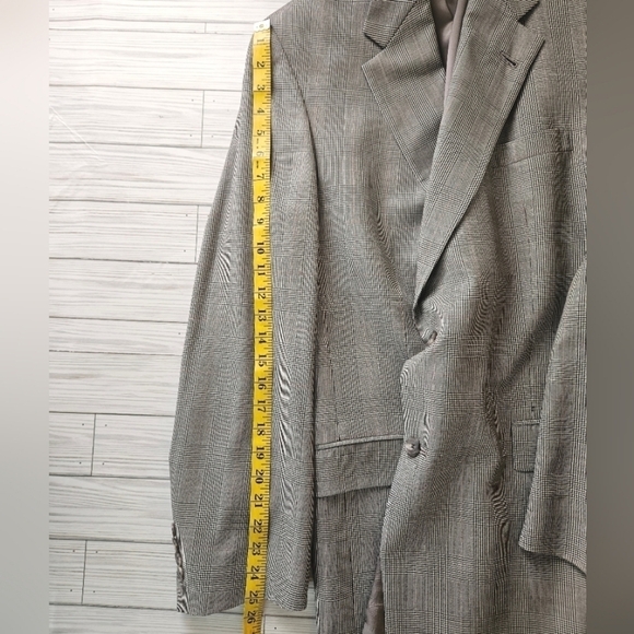 Vintage Burberry Plaid Single Breasted Suit Jacket In Tan and Black Size 44L - Picture 11 of 12